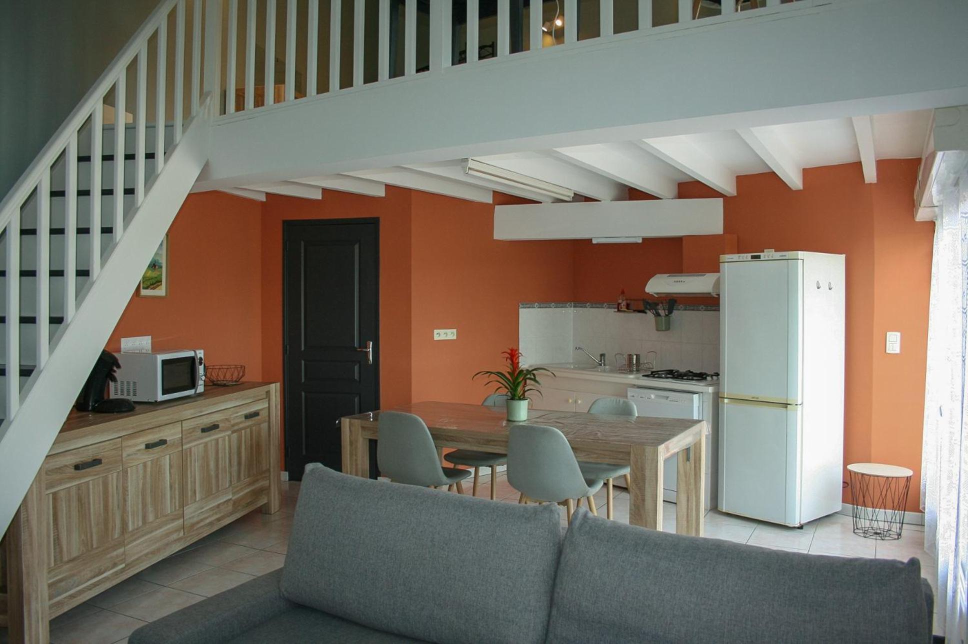 Gite De Catherine Saint-Christophe-des-Bardes Exterior photo
